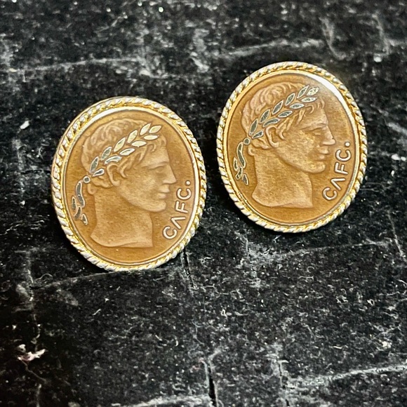 CAFC Other - ‼️RARE‼️ Vintage CAFC Greek/House of Senate Gold Toned Professional Cufflinks